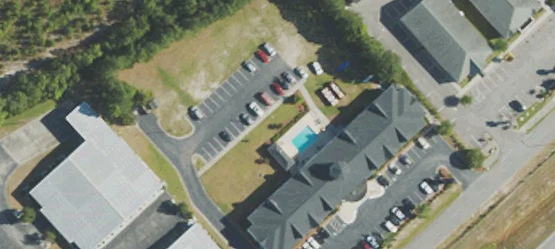 3670 Expy Dr