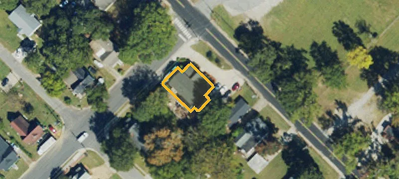 551 Main St