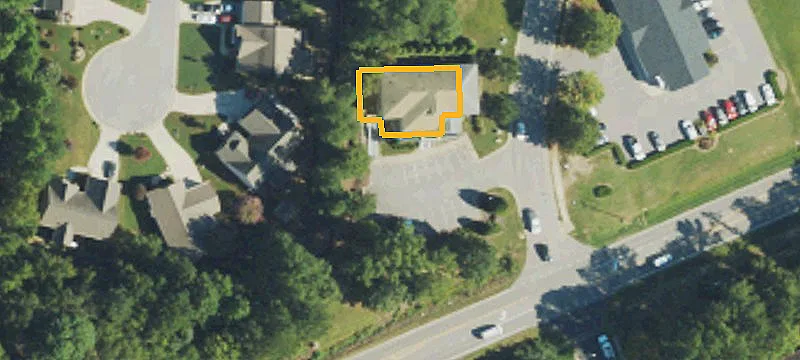 100 Pinecroft Dr