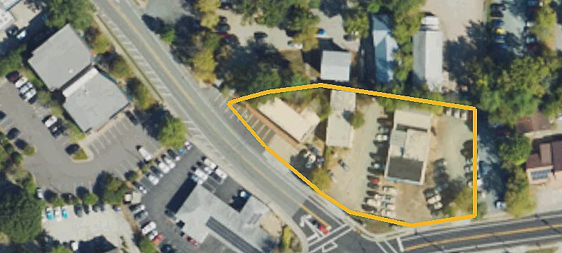 206 Main St
