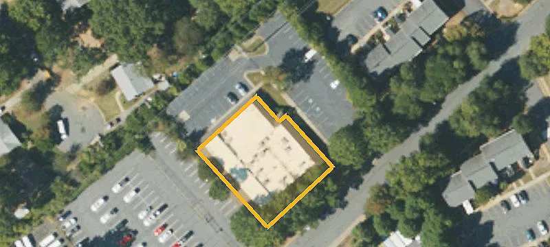 6900 Farmingdale Dr