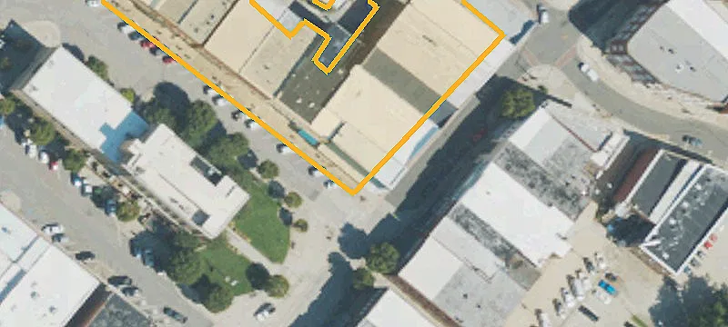 101 Main St