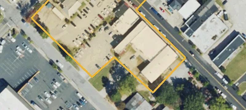421 Main St