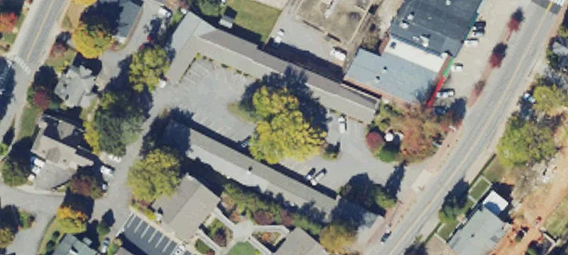 196 Main St