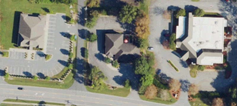 301 Lee Ave