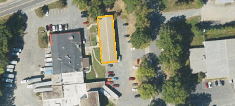 1823 University Commercial Pl
