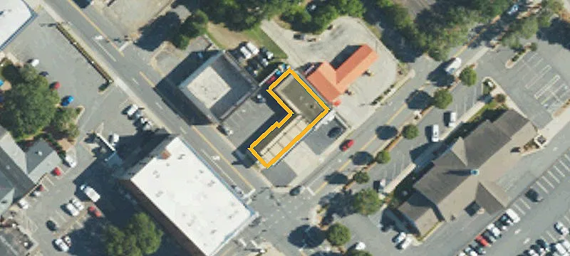 2 Church NE St