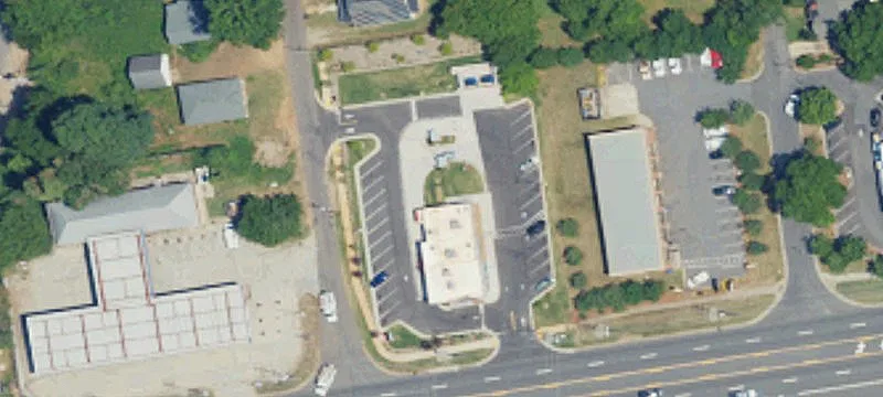 2005 Main St