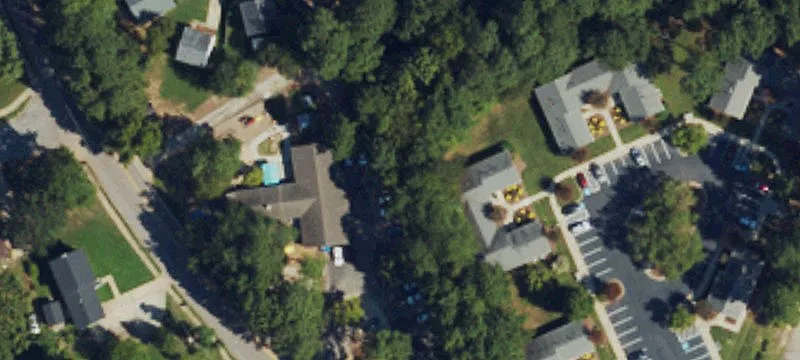 2823 Sanderford Rd