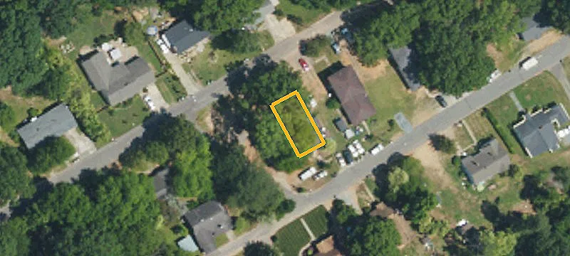 801 Carson Ave