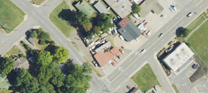 606 Main St
