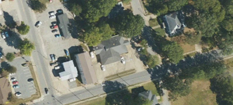 112 Oak St