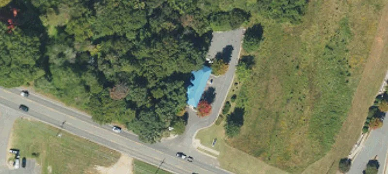 872 Riv Hwy