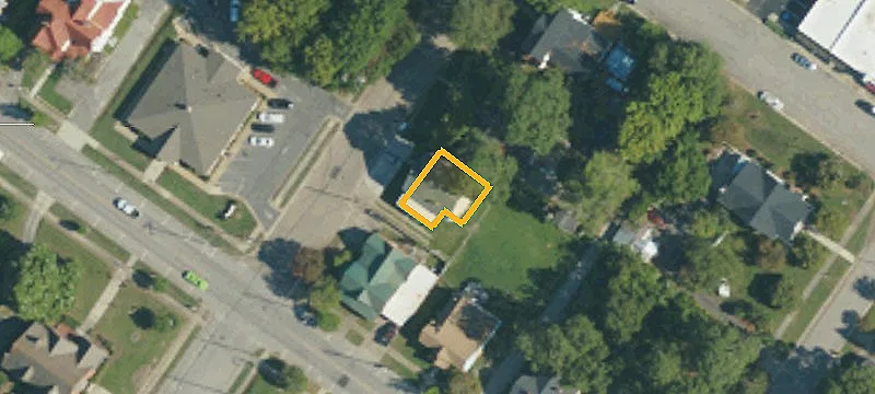 102 Layton Ave