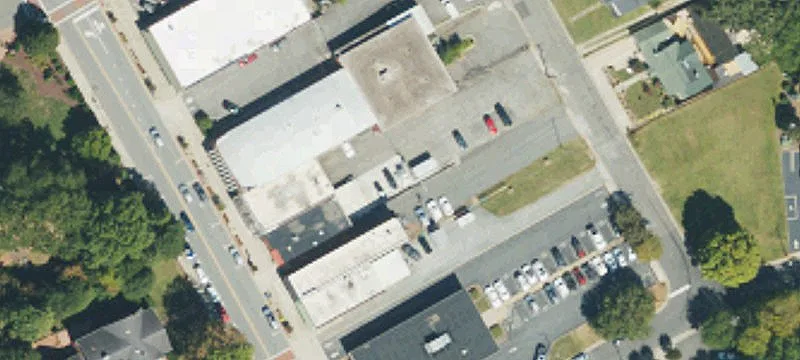 128 Main St