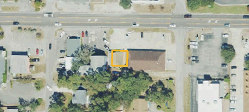 8813 Oak Is Dr