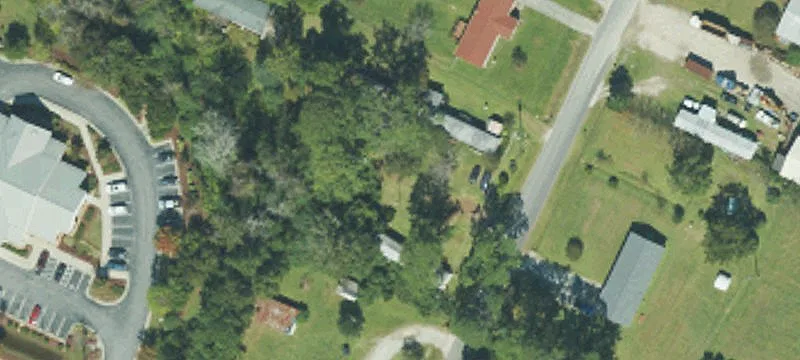 109 Leslie Ln