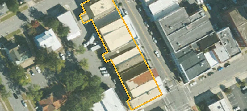 412 Main St