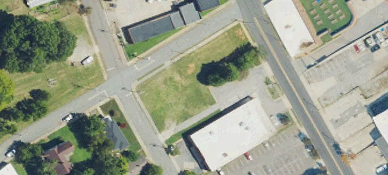 900 Marshall St