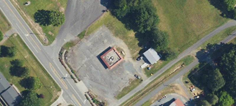 1214 Main St