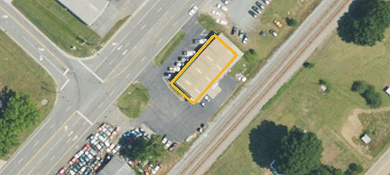 4243 Main St