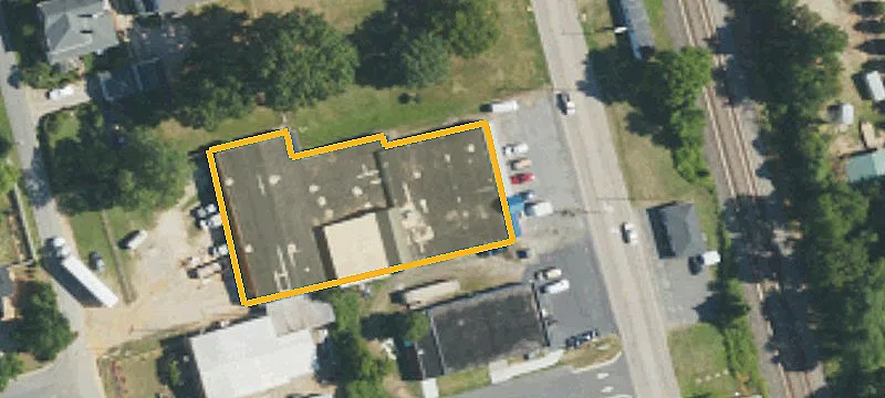 1214 Main St