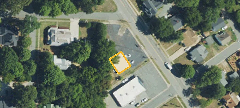 810 Main St