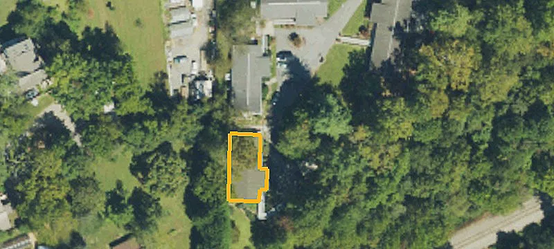 134 Ctr Ave
