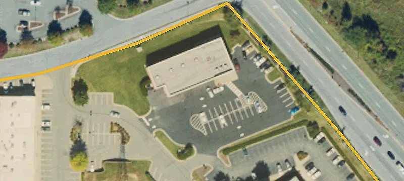 1443 University Dr