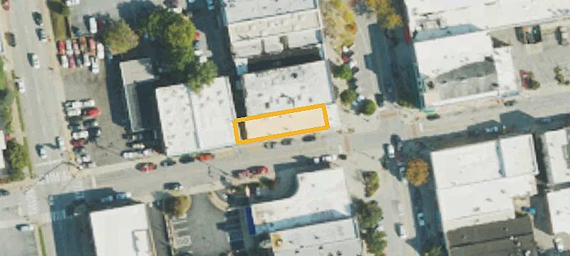 303 Main St