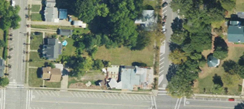 210 Holland St