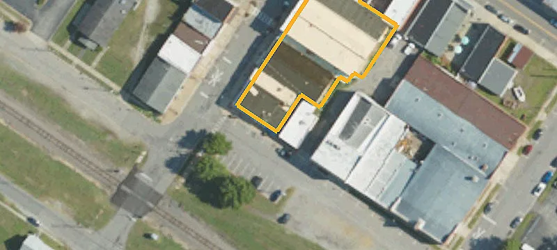 101 Railroad St
