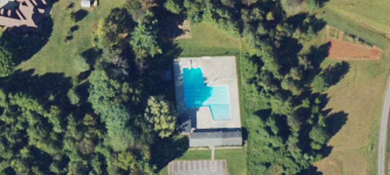 152 Racquet Ln