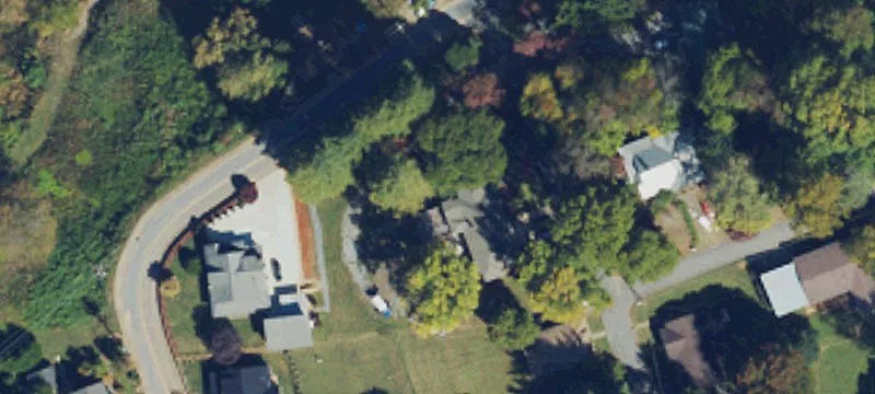 4 Maple St