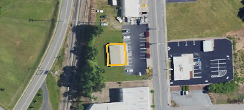 106 Henry St
