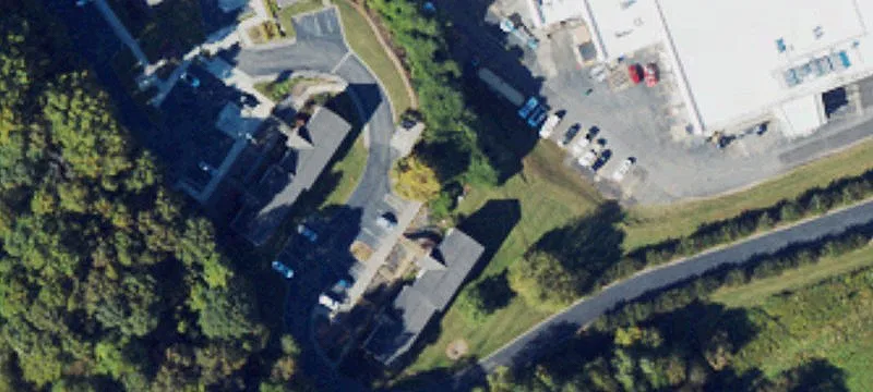 220 Briarwood Ln