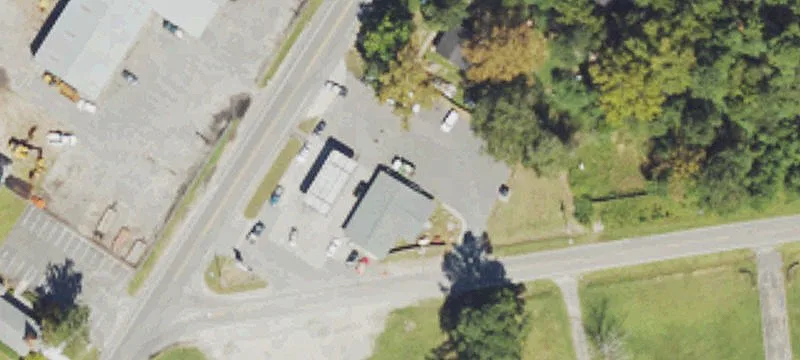 3928 Business 17th E