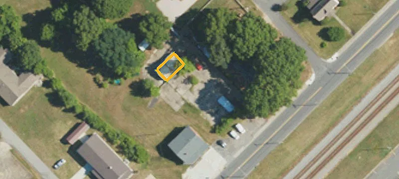 211 Main St