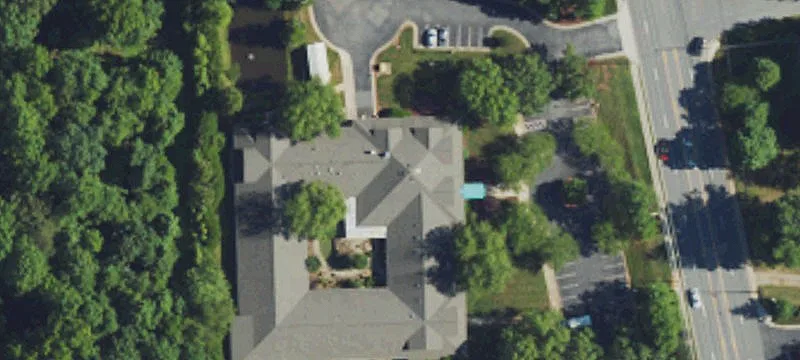 3823 Lawndale Dr