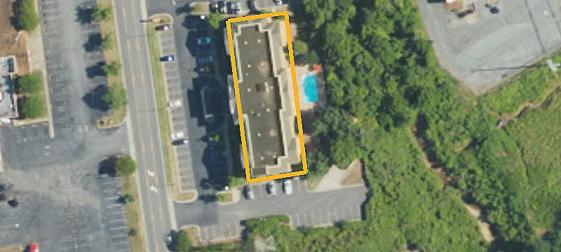 3033 Cloverleaf Pkwy
