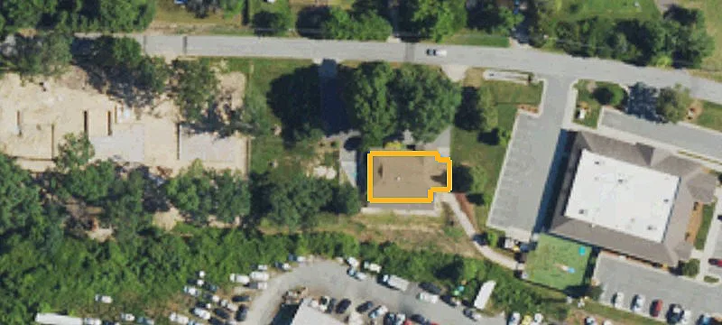 712 Brookdale Dr