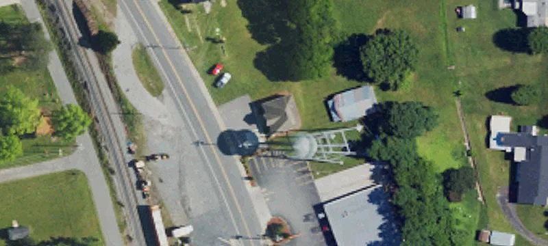 200 Henry St