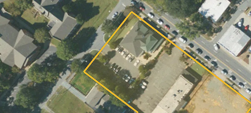 135 John St