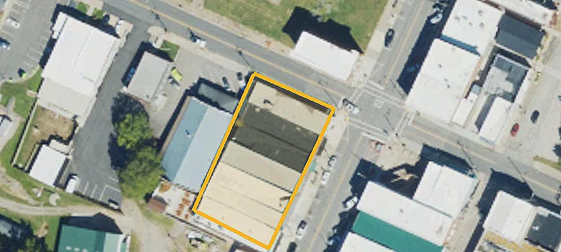 4 Main St