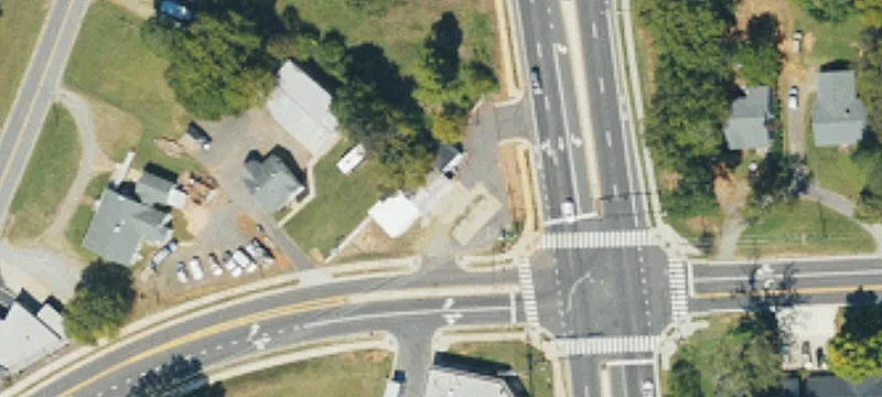 700 Tuckaseege Rd