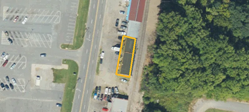 1385 Shelton Ave