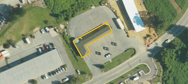 114 Commerce Pkwy