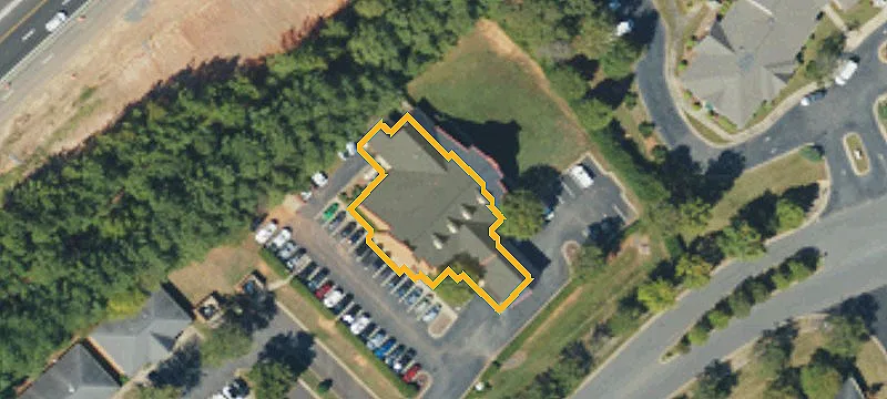 2440 Plantation Ctr Dr