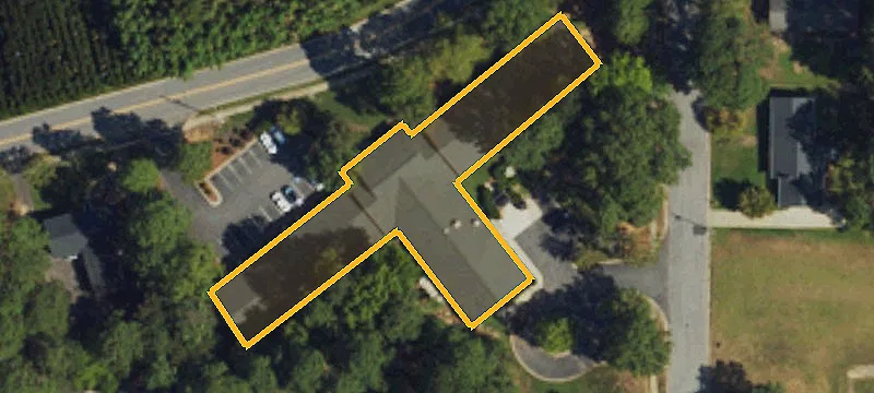 601 Lakeside Dr