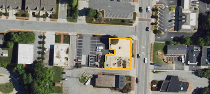 121 Main St